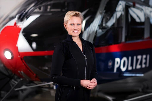 Verschiedene Mitarbeiter:innen der Flugpolizei Wien