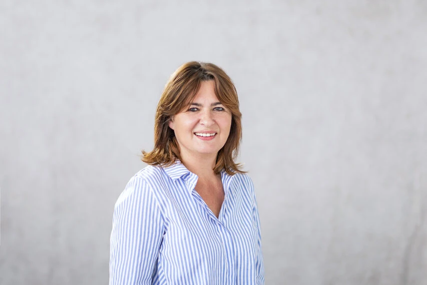 Portraits von Mitarbeiter:innen der Organisation "Jugend am Werk"