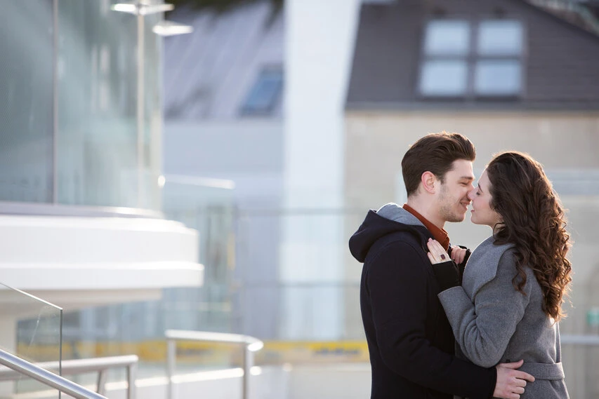 Shooting für ein Gewinnspiel des MQ Wien mit dem Magazin MISS für die erste Hochzeit in der MQ Libelle